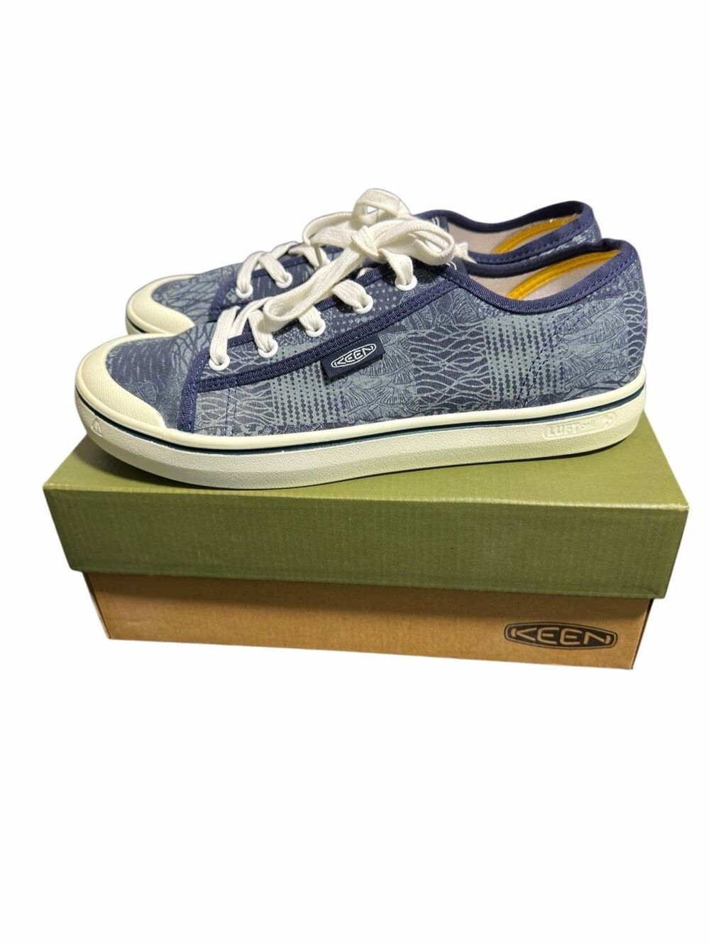 Keen Elsa Women’s Navy/Patchwork Canvas Sneakers Up Flat Soles Size 11